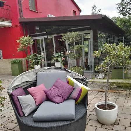 Maison Rouge * Rosora